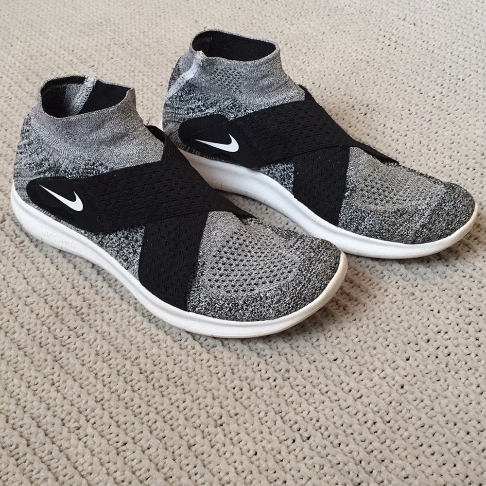 Nike Free Run Motion Flyknit